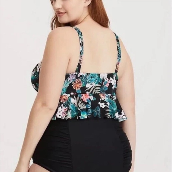 Torrid Tropical‎ Peplum Padded Tankini Top - Picture 2 of 7